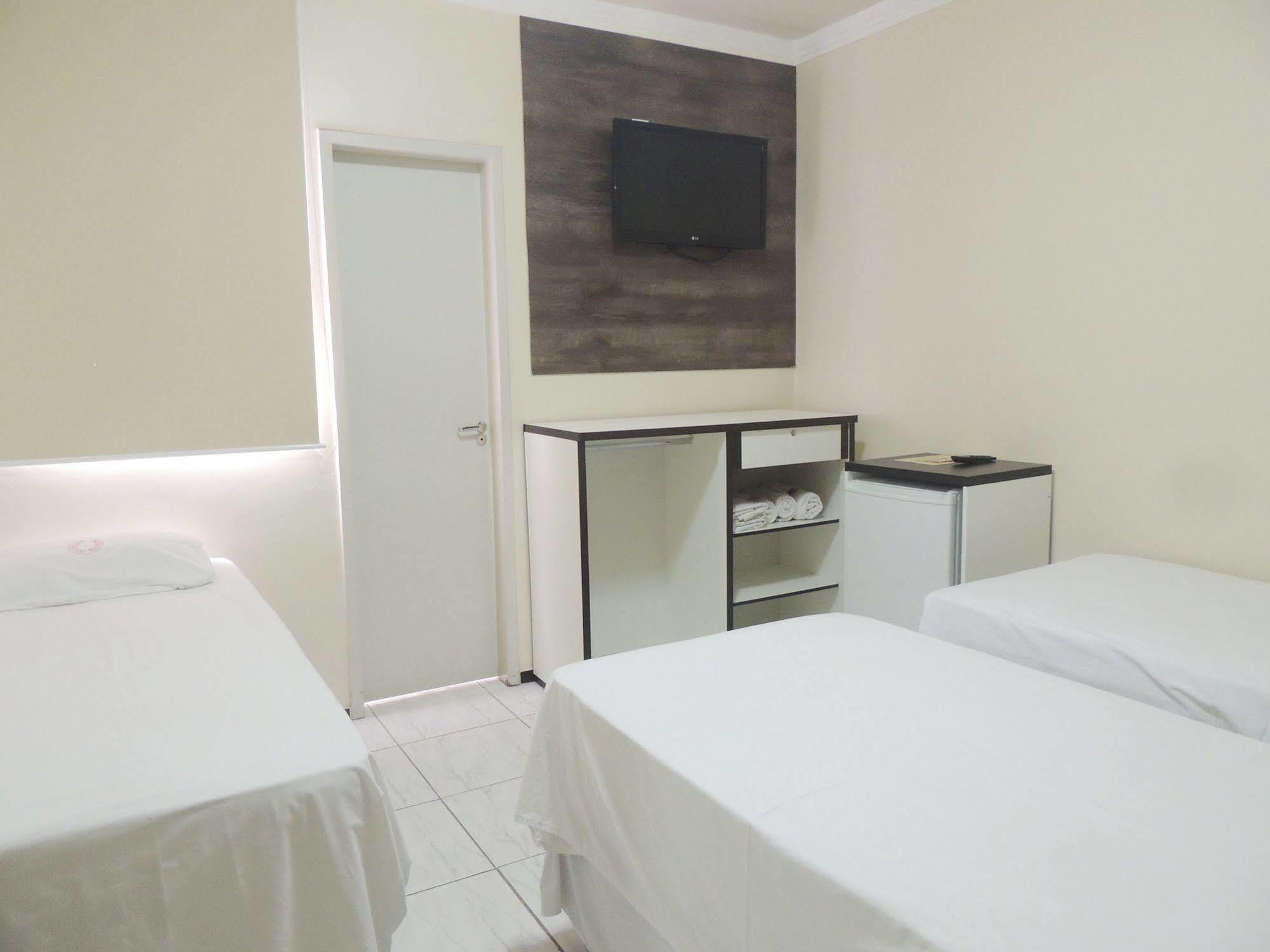 Hotel Pousada Ludovicense เซาลูอิส ภายนอก รูปภาพ