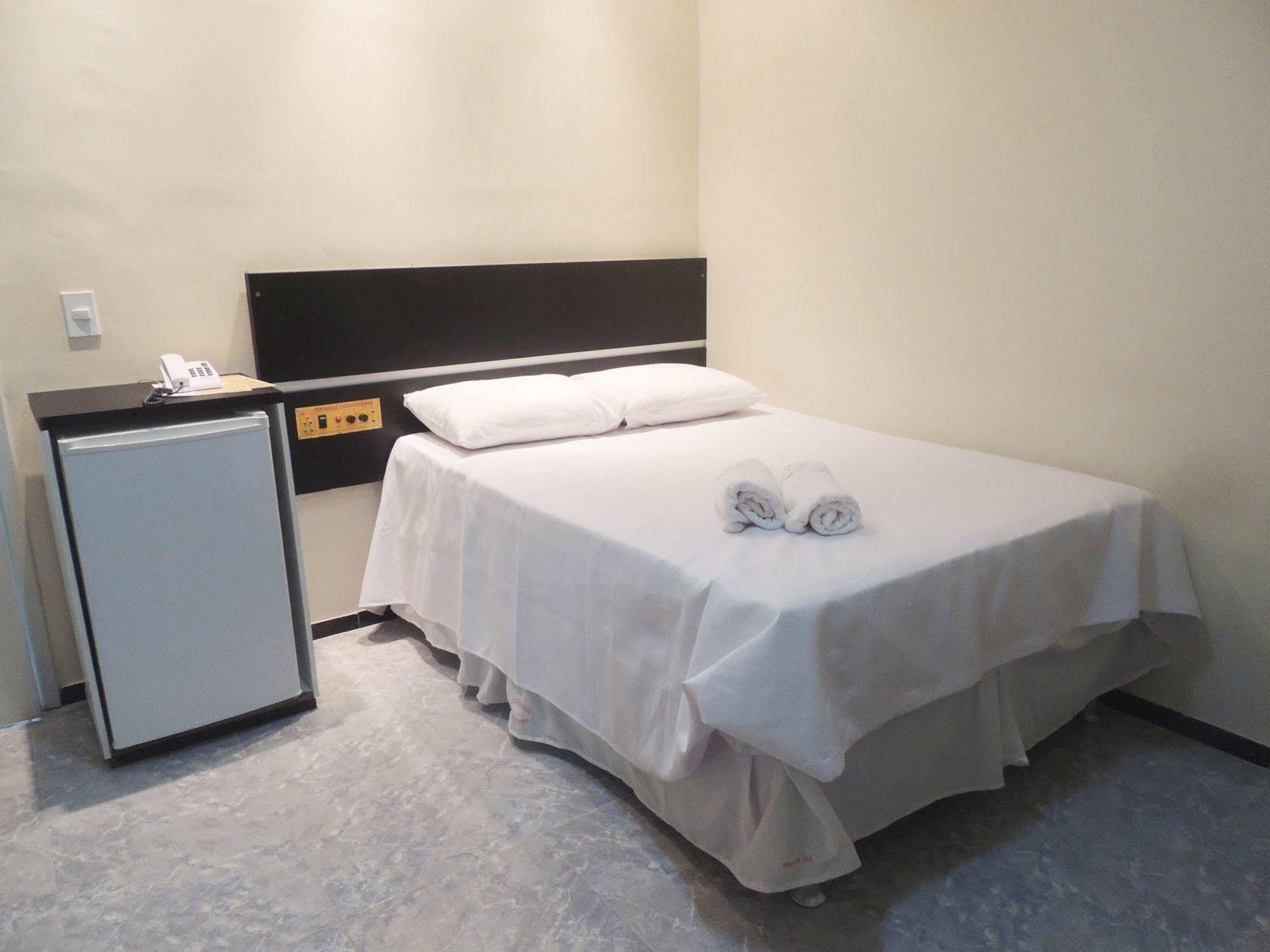 Hotel Pousada Ludovicense เซาลูอิส ภายนอก รูปภาพ