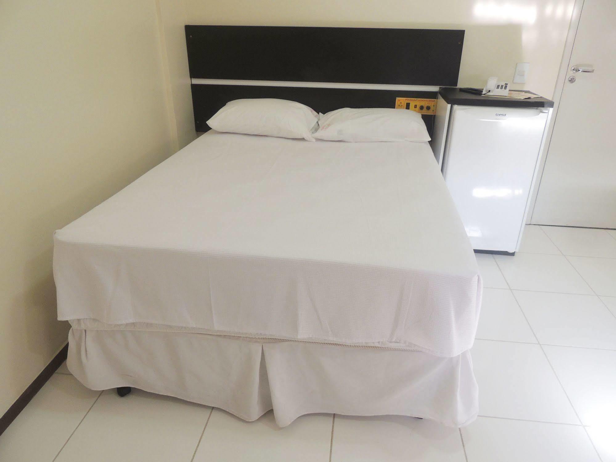 Hotel Pousada Ludovicense เซาลูอิส ภายนอก รูปภาพ